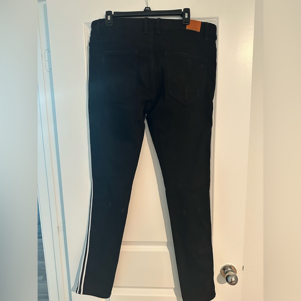 Black Men’s Pants with White Stripes (36) - Picture 4 of 4